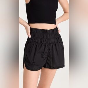 FREE PEOPLE MOVEMENT THE WAY HOME SHORTS IN BLACK SIZE LARGE